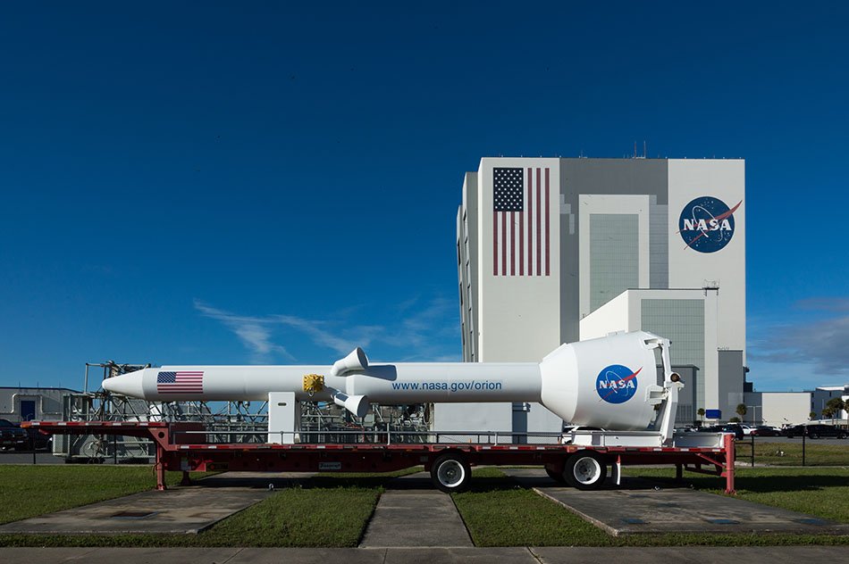 NASA's Vehicle Assembly Building, Kennedy Space Center, Florida.