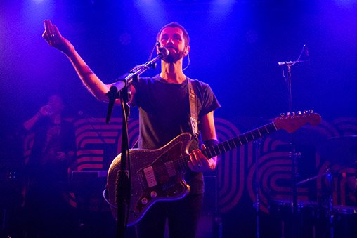 Grant Nicholas from Feeder on stage.