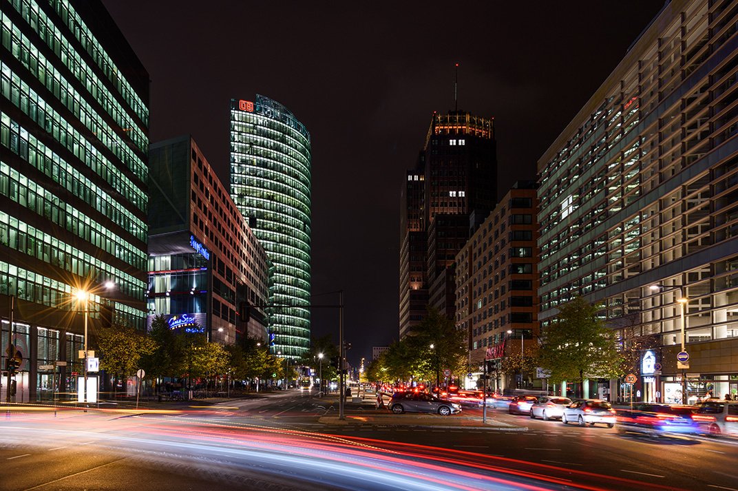 The never ending traffic in Potsdamer Platz.