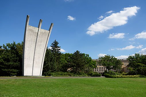 Monument to the pilots who took part in the Berlin Airlift.
